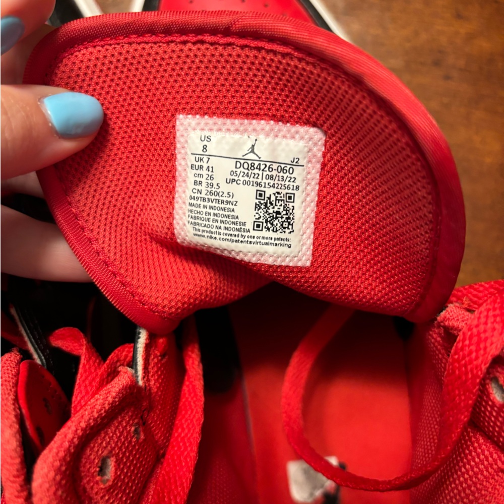 Nike Air Jordan 1 Mid Black/Fire red-white - Picture 5 of 7